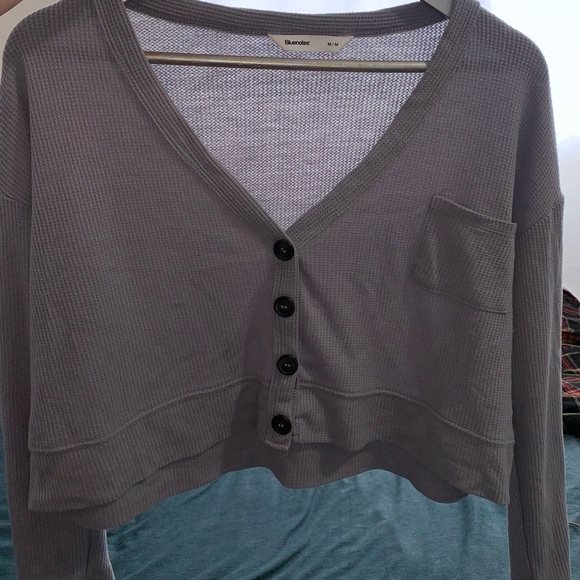 Woman’s Crop Top - Picture 3 of 3